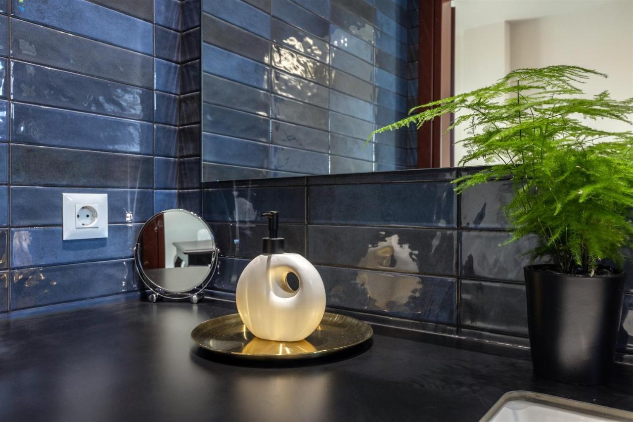 Andrews Luxury Suites Near The Airport Heraklion (Crete) Exterior foto