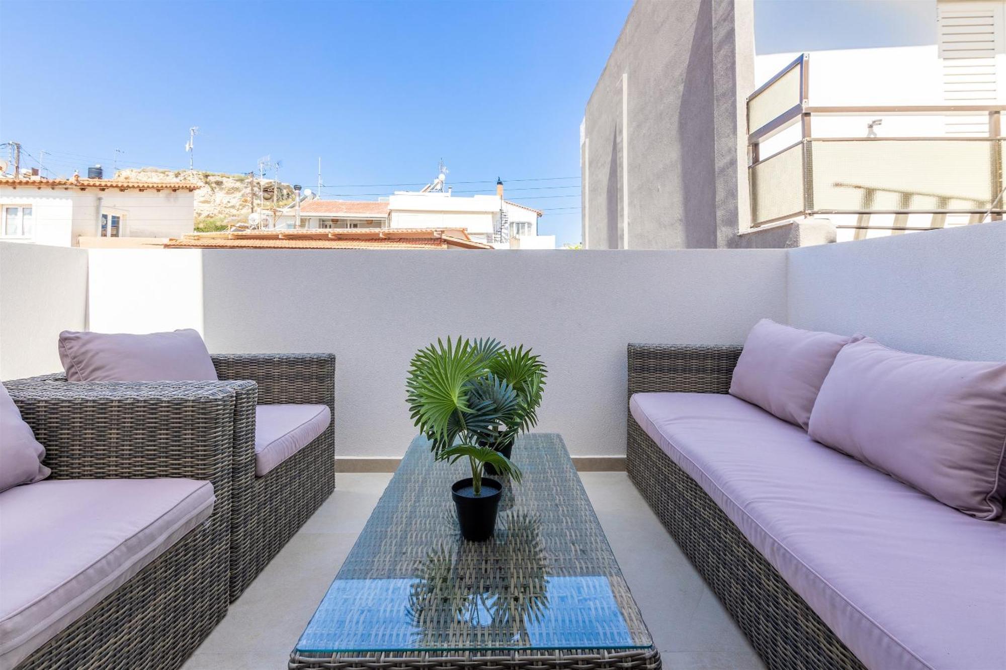 Andrews Luxury Suites Near The Airport Heraklion (Crete) Exterior foto