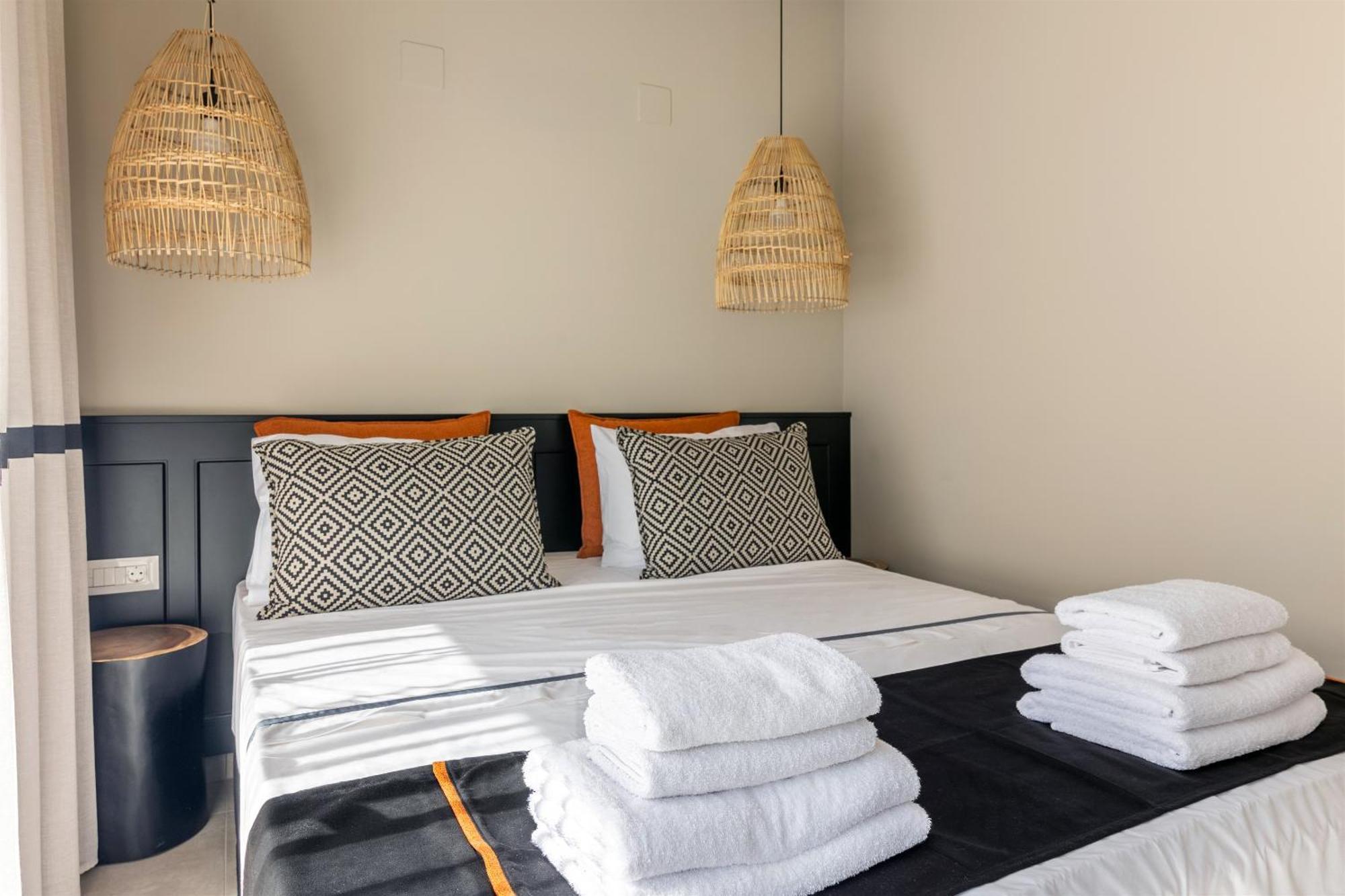 Andrews Luxury Suites Near The Airport Heraklion (Crete) Exterior foto