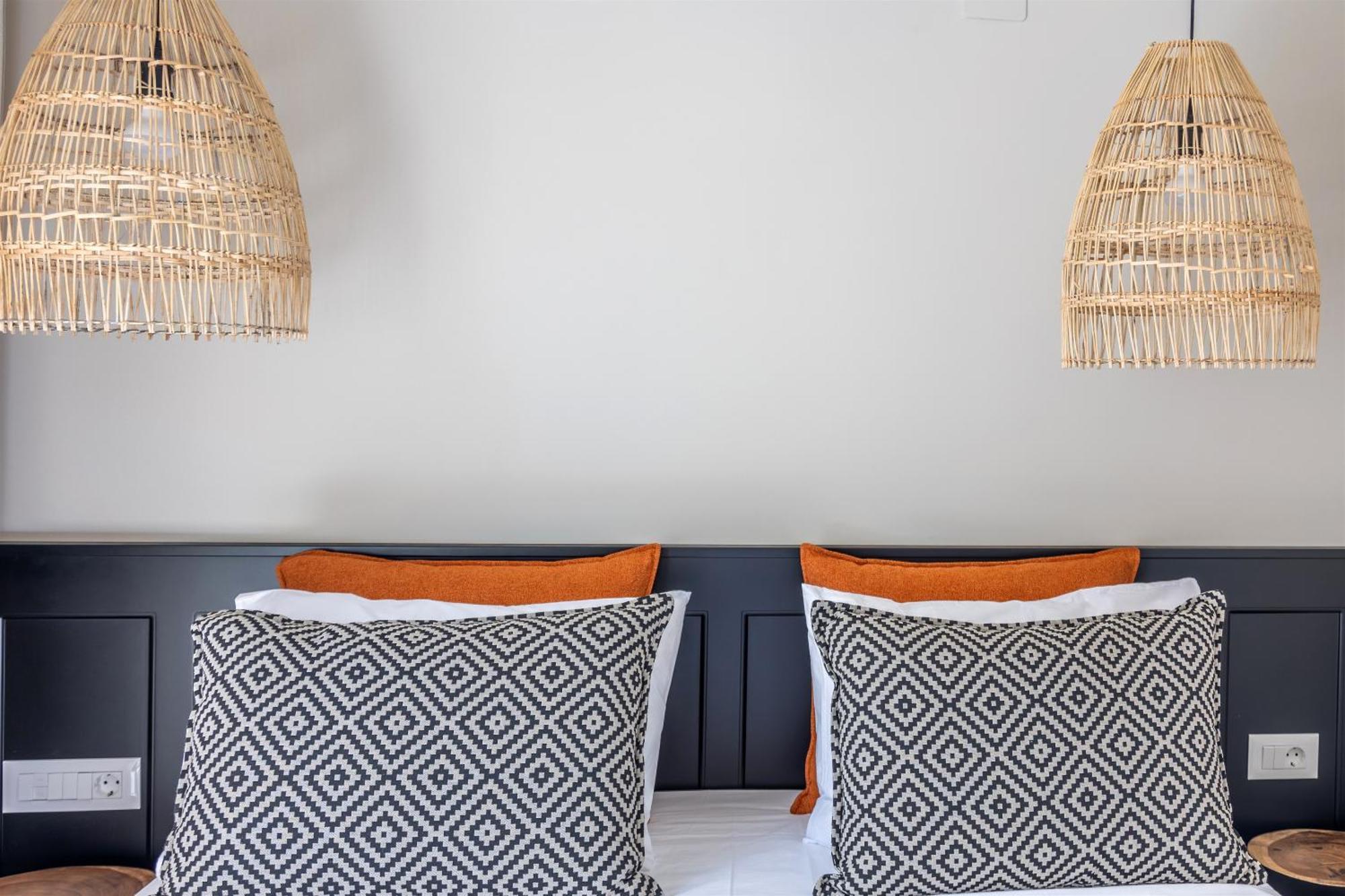 Andrews Luxury Suites Near The Airport Heraklion (Crete) Exterior foto